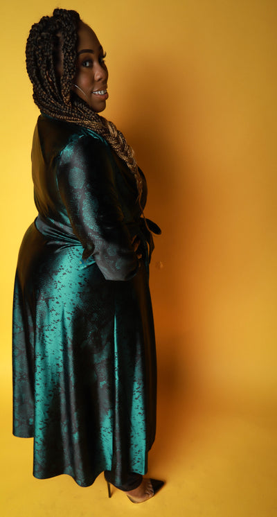 Pythoni Trench In Green - EnChantes Closet Plus Size Boutique